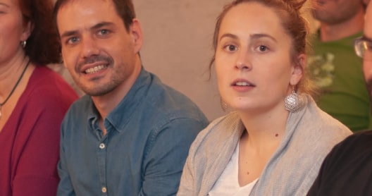 Personas de Jakala | Biko mirando a cámara